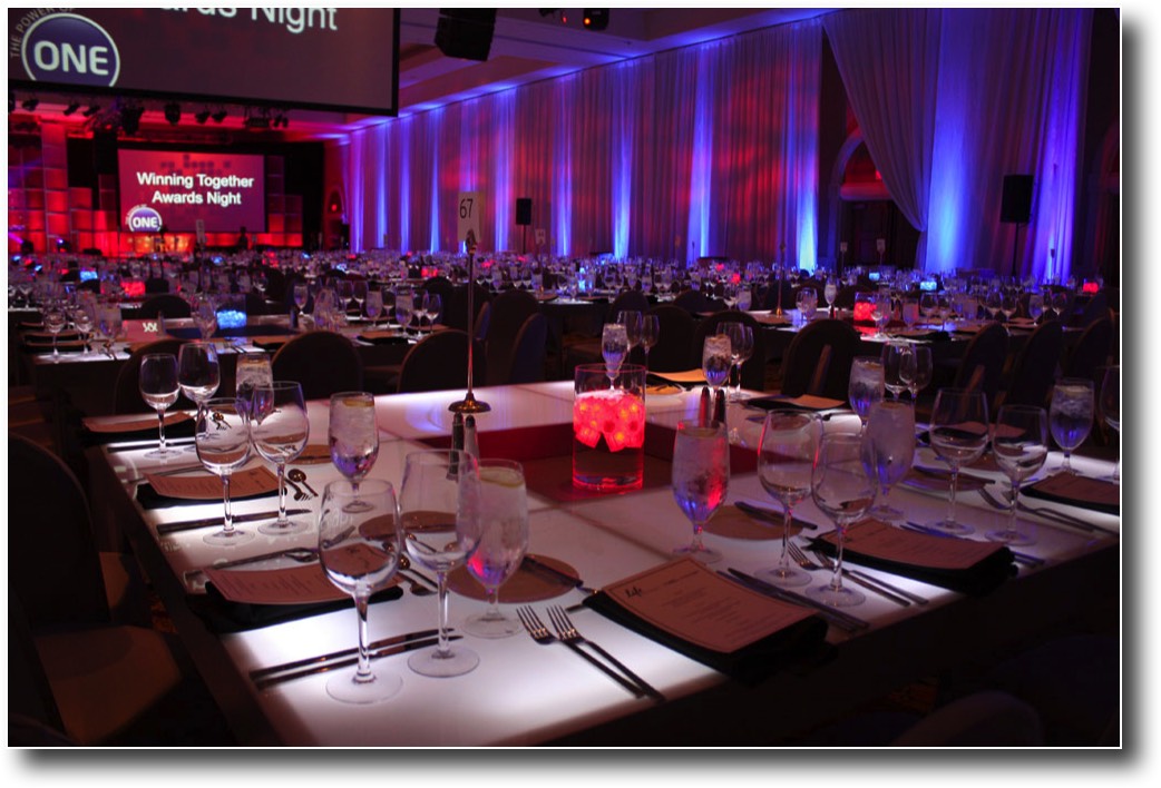 custom table layouts and centerpieces