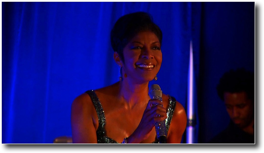 natalie cole performs